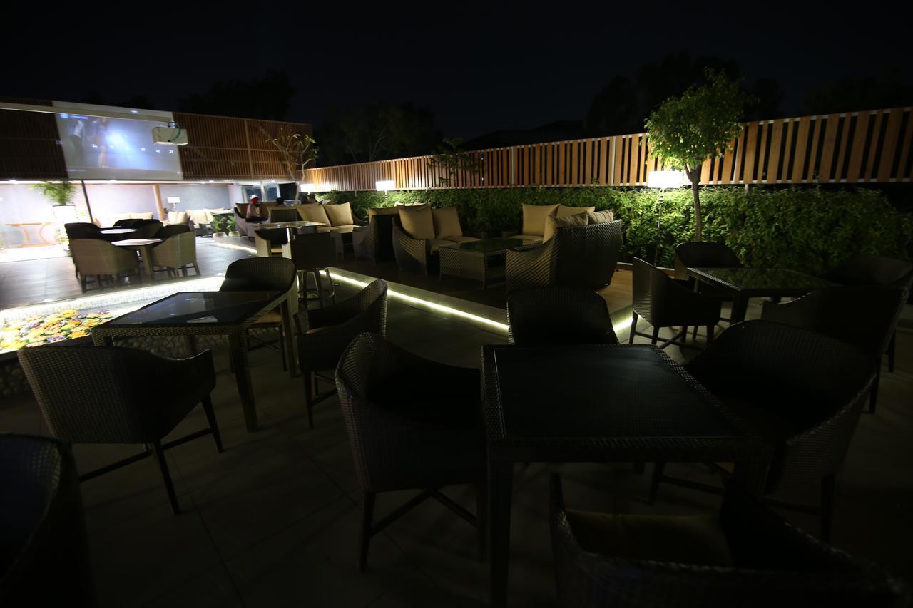 Hotel City Heart Premium Chandīgarh Esterno foto